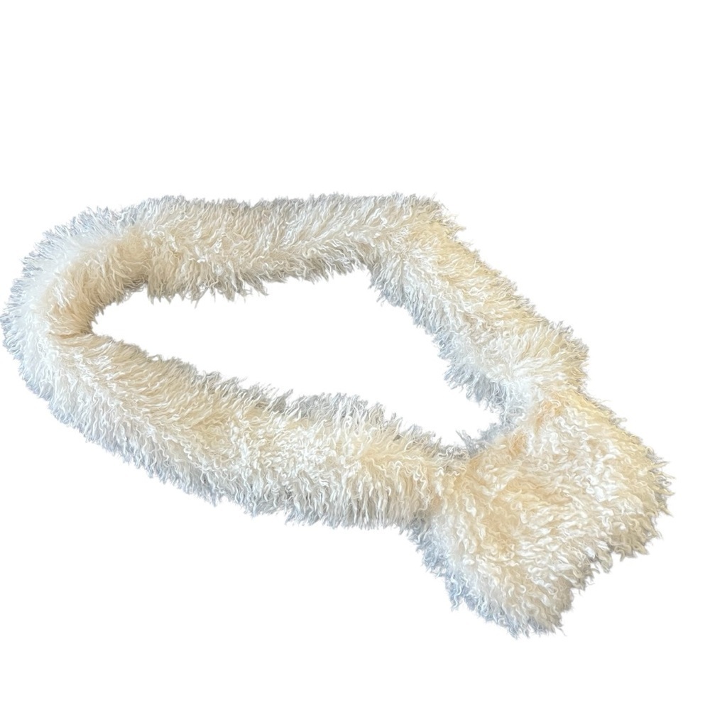 URBAN OUTFITTERS‎ Calliope Shag Crossbody Bag Purse in White - Picture 3 of 9